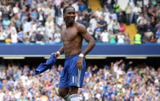 中国体彩：憾失良机！巴尔韦德禁区外重炮轰门 皮球惊险擦柱而出