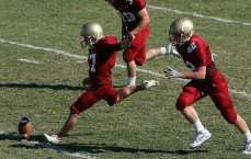 足球彩票-曼联洽谈英超跑不死中场，巴莱巴替代者浮现；切尔西火线问价莱比锡新星萨迪基