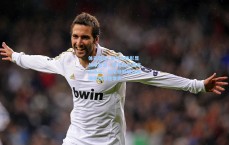 体彩投注_皇马大胜彰显战术智慧，阿韦洛亚调度引热议；维尼修斯破门如潮赢回球迷掌声