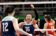 中国体彩：澳网女双告捷，张帅携手梅尔滕斯轻松取胜，强势闯入32强