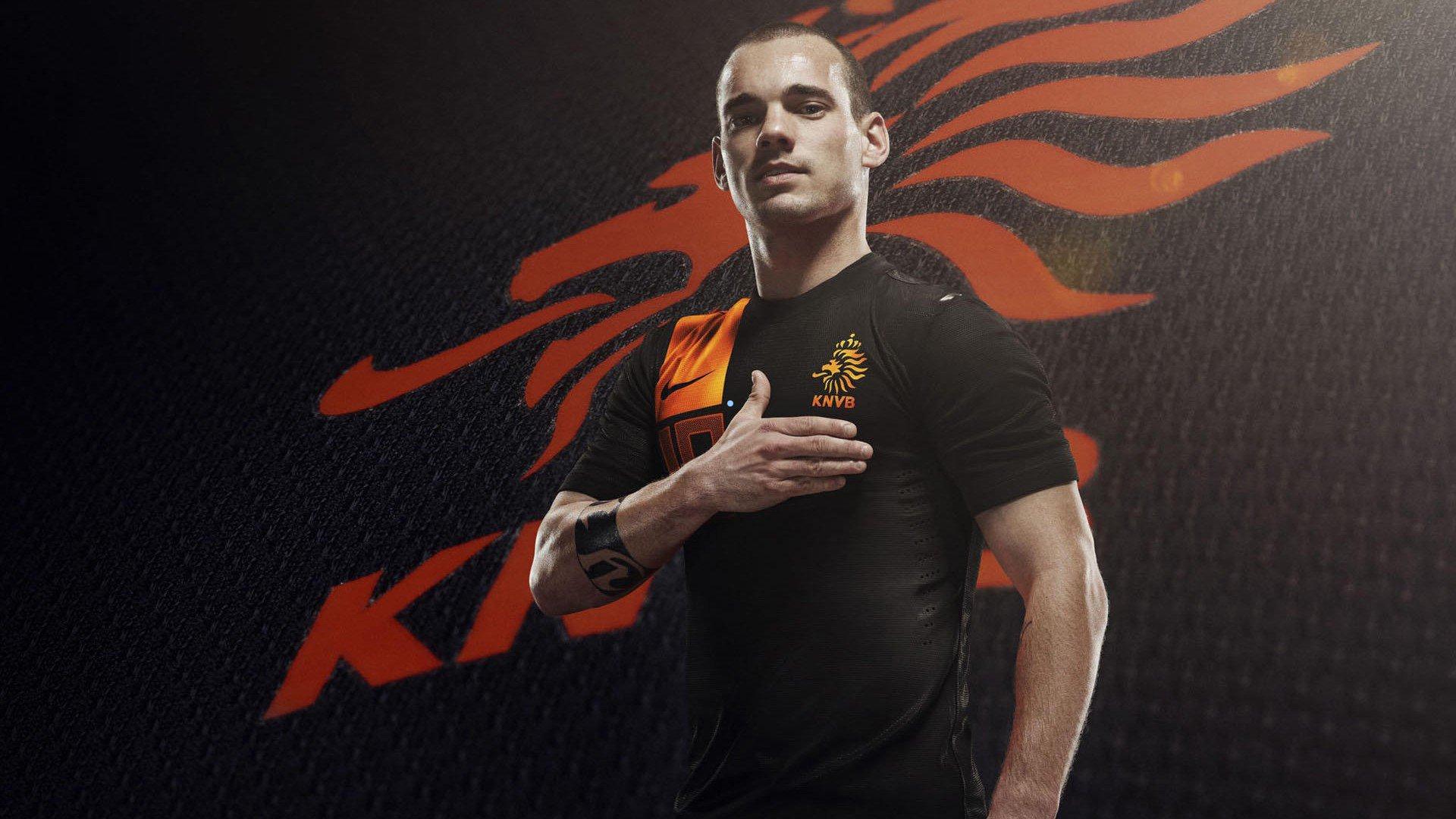 尤文图斯锁定未来中场核心，18岁波兰新星马祖尔续约至2029年